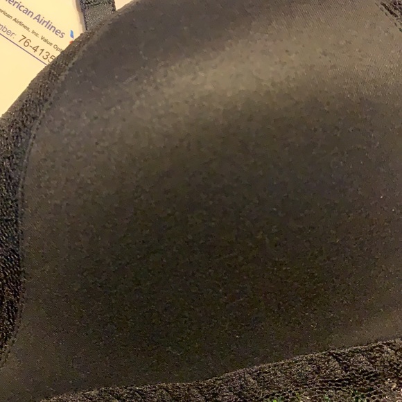 PINK V.S. SZ.S BLACK NO UNDERWIRES CAMI BRA NWT💃 - Picture 6 of 14